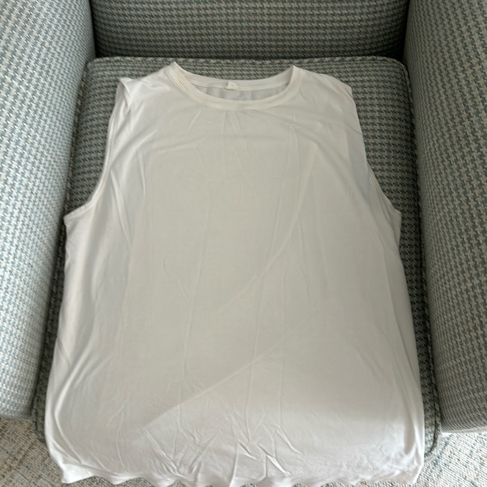 Lululemon sleeveless tank